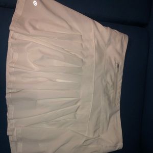 Lululemon skirt - size 8 (Tall)